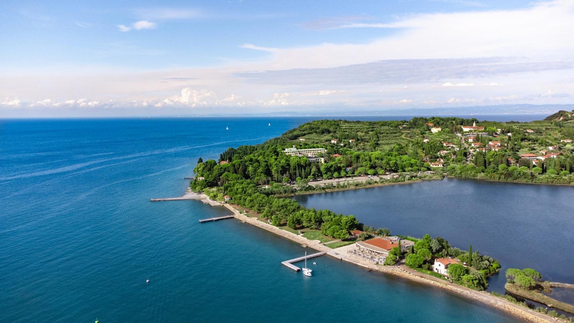 Hotel Svoboda - Terme Krka Strunjan Esterno foto