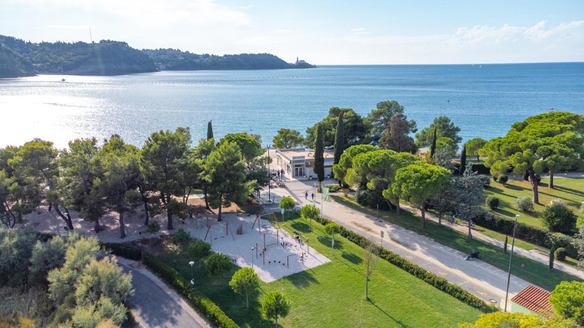 Hotel Svoboda - Terme Krka Strunjan Esterno foto